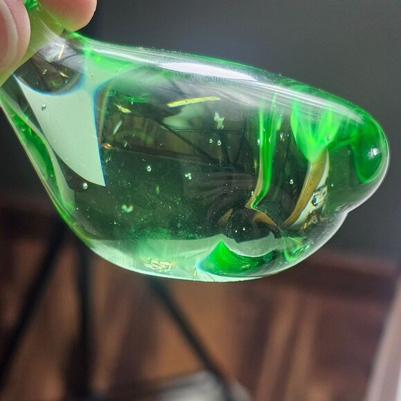 Handcrafted Green Art Glass Whale Figurine Paperweight Home Desk Decor - Picture 7 of 10